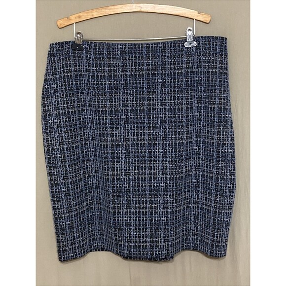 Kasper Dresses & Skirts - Kasper Blue Black White Tweed Knee-Length Professional Pencil Skirt Size 20W
